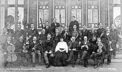 The-St-Leonards-Kursaal-Orchestra-Palace-Pier.-1911.